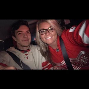 Meet your Posher, Abby